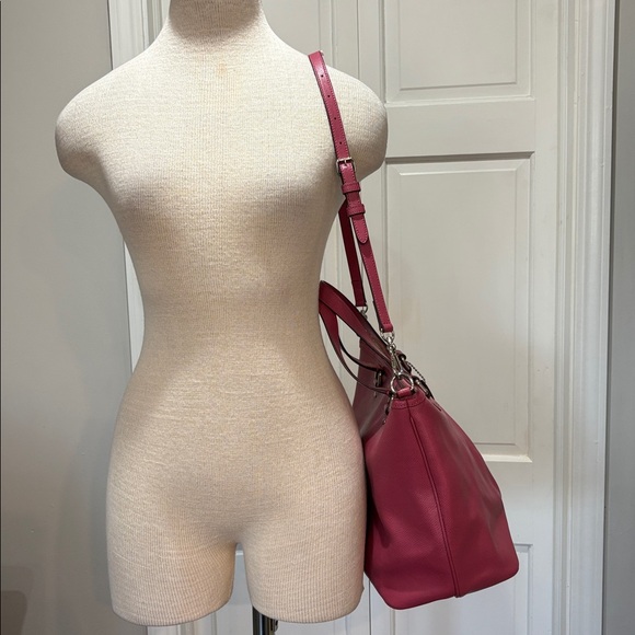 Coach fuchsia pink calf skin leather two way tote - Picture 4 of 16